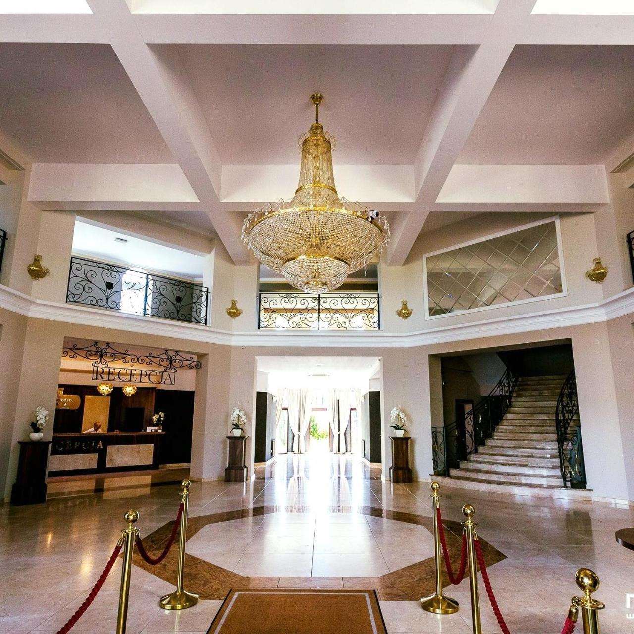 Hotel Rozdroze Nieborów מראה חיצוני תמונה