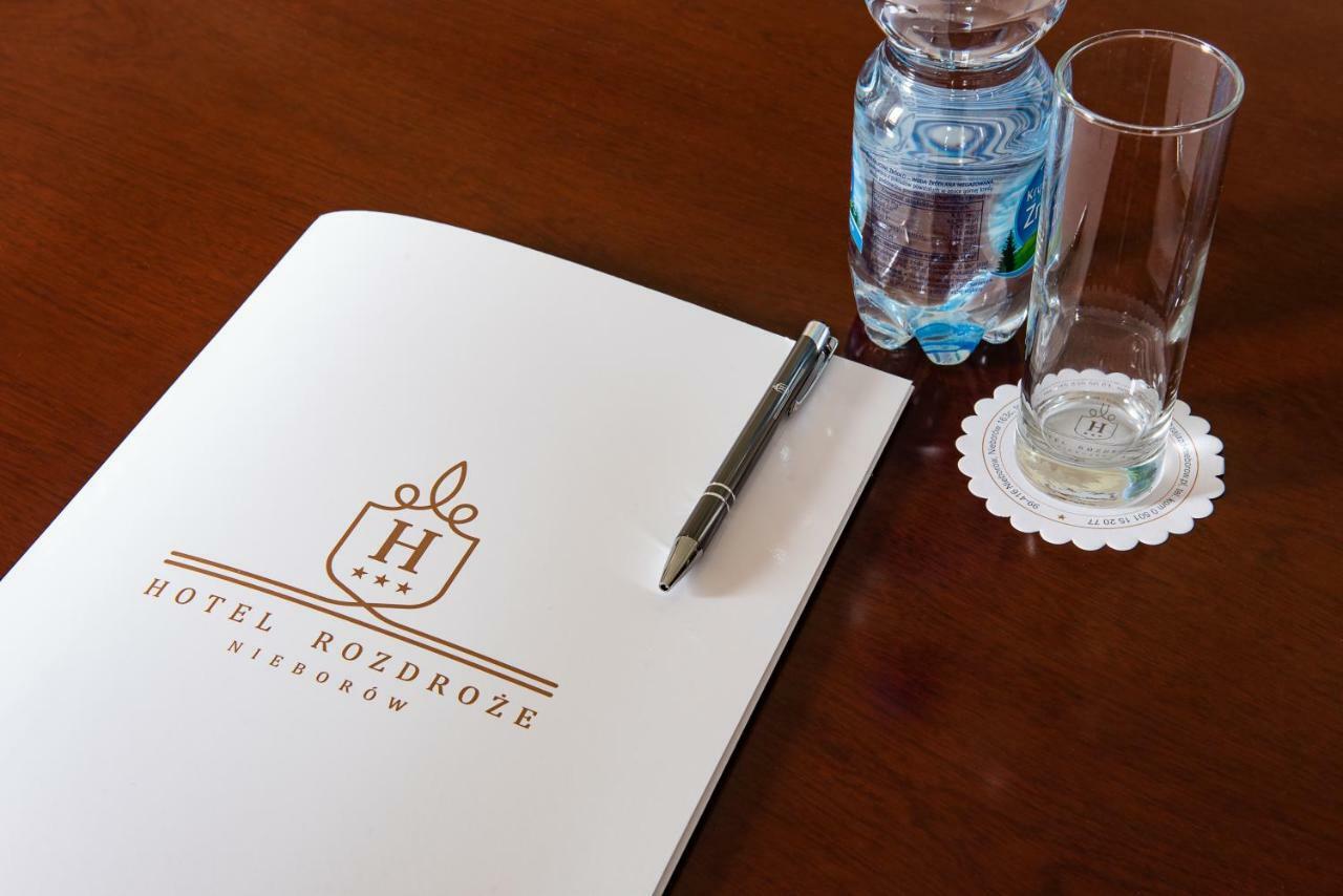 Hotel Rozdroze Nieborów מראה חיצוני תמונה