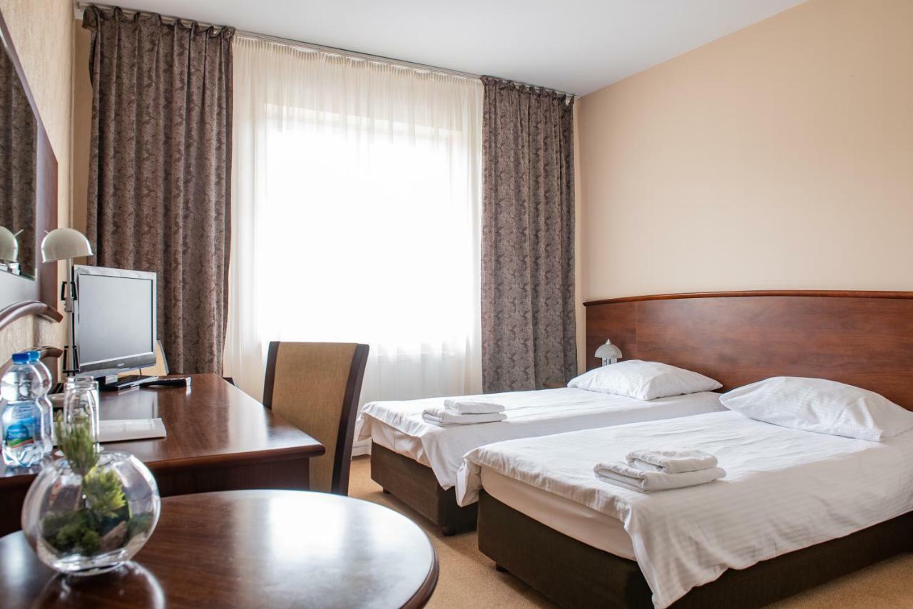 Hotel Rozdroze Nieborów מראה חיצוני תמונה